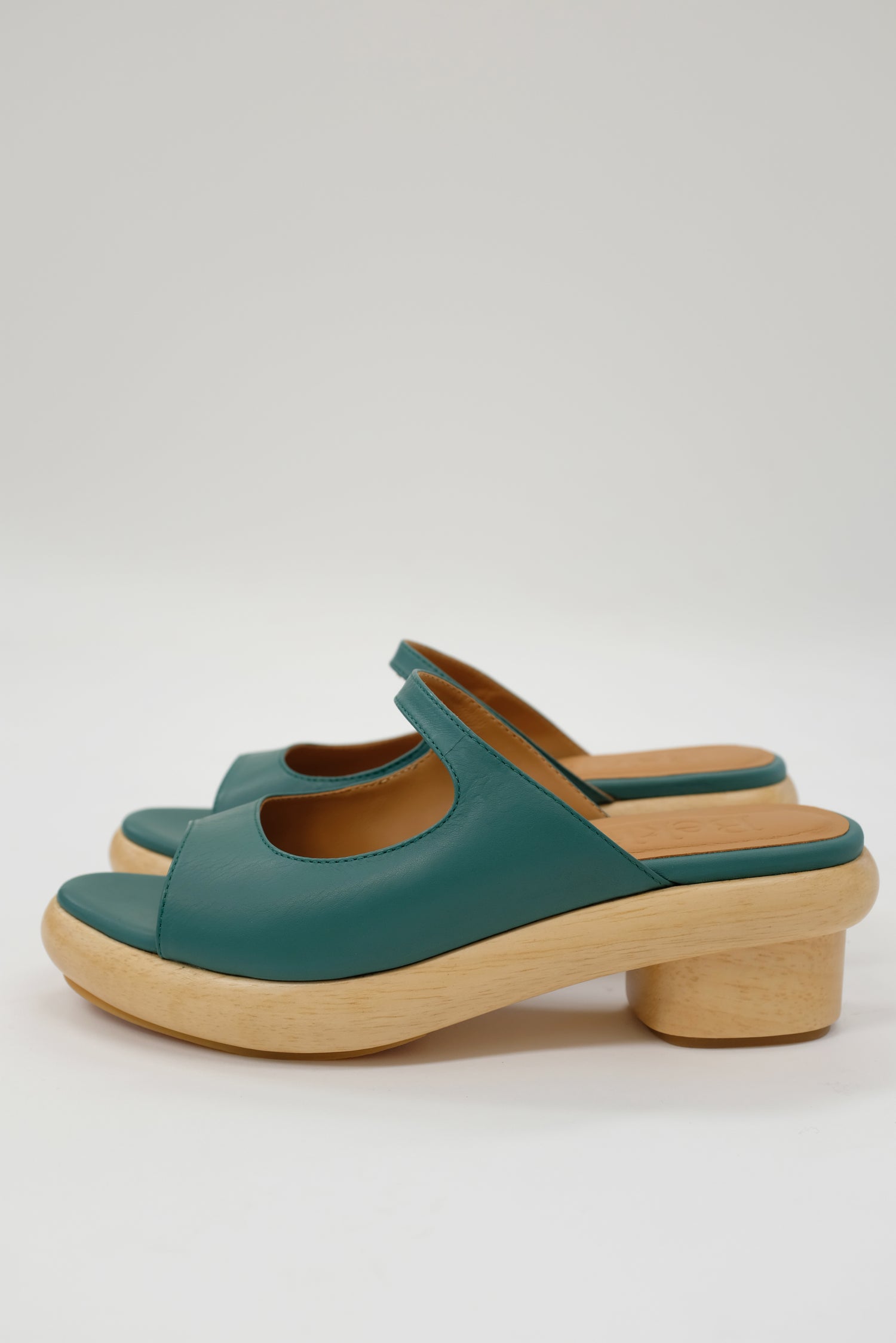 Beklina Low Sedia Sandal Cypress