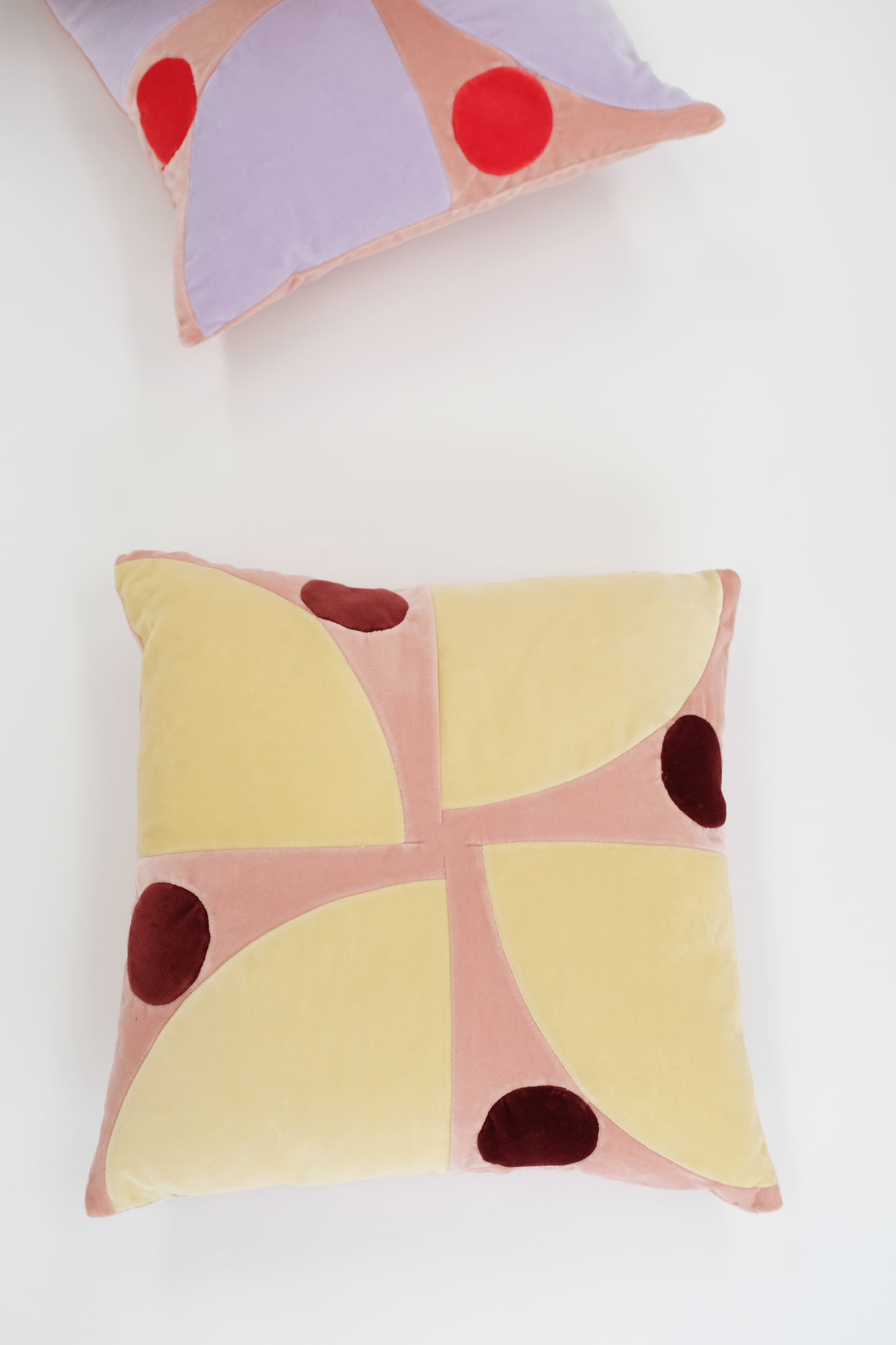 Beklina Velvet Josefine Pillow