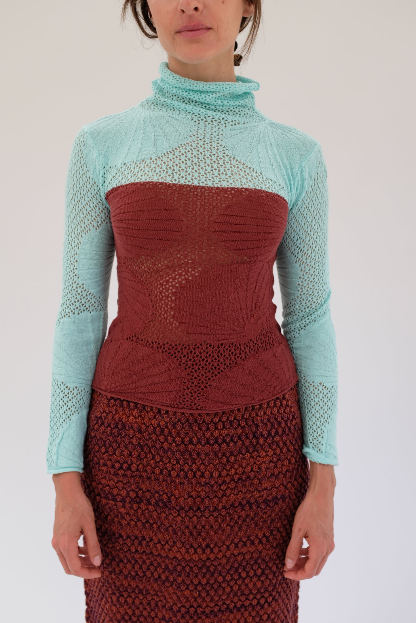 Beklina Shell Lace Turtleneck Umber / Aqua